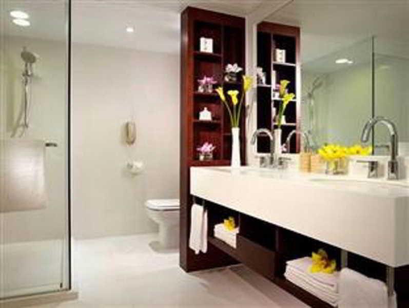 The Royal Pacific & Towers Hotel Hong Kong