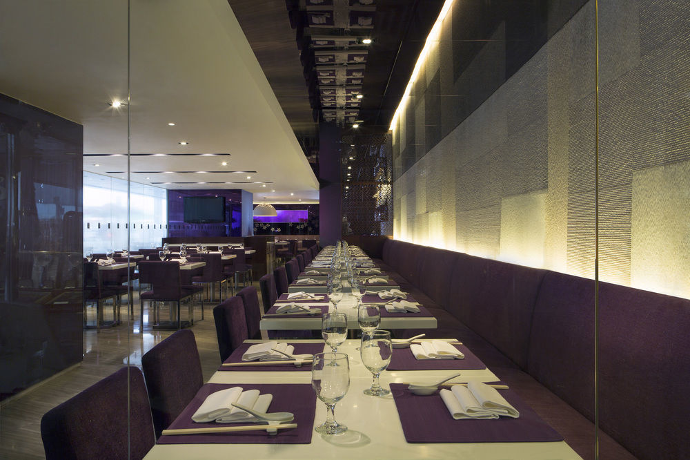 The Royal Pacific & Towers Hotel 4*